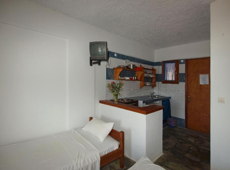 Hotel Christakis Studios Трулос Экстерьер фото